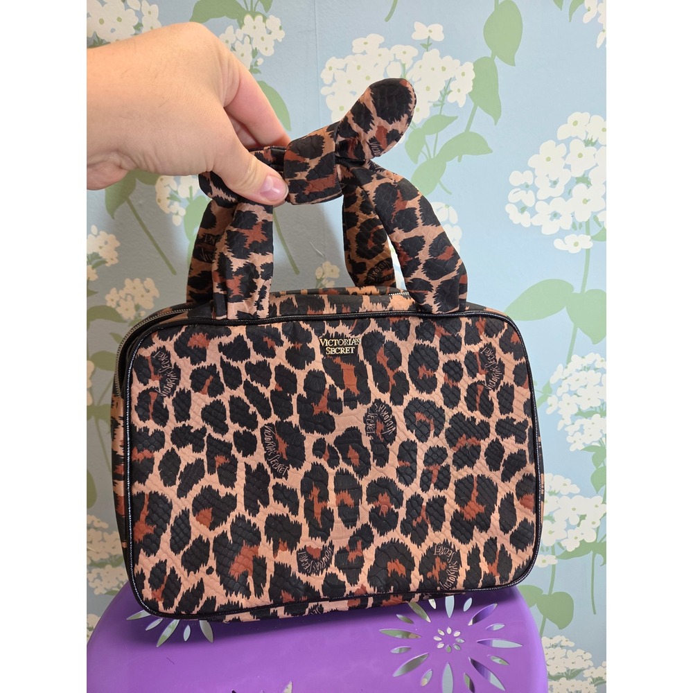 Victoria's Secret Leopard Print Hanging Travel Vanity Case Makeup Bag Bow Handle